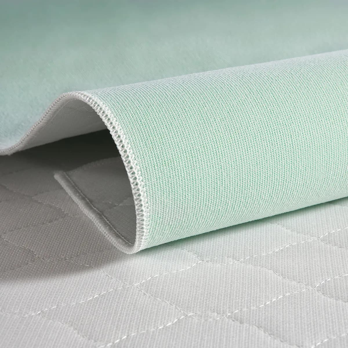 Synthetic Incontinence Underpads