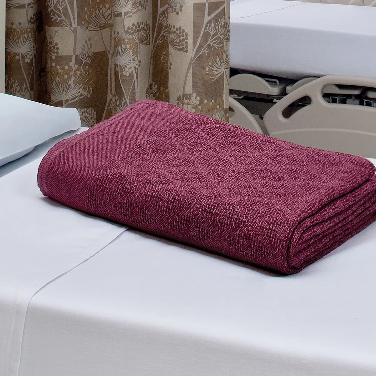 Woven Diamond Pattern Thermal Blanket